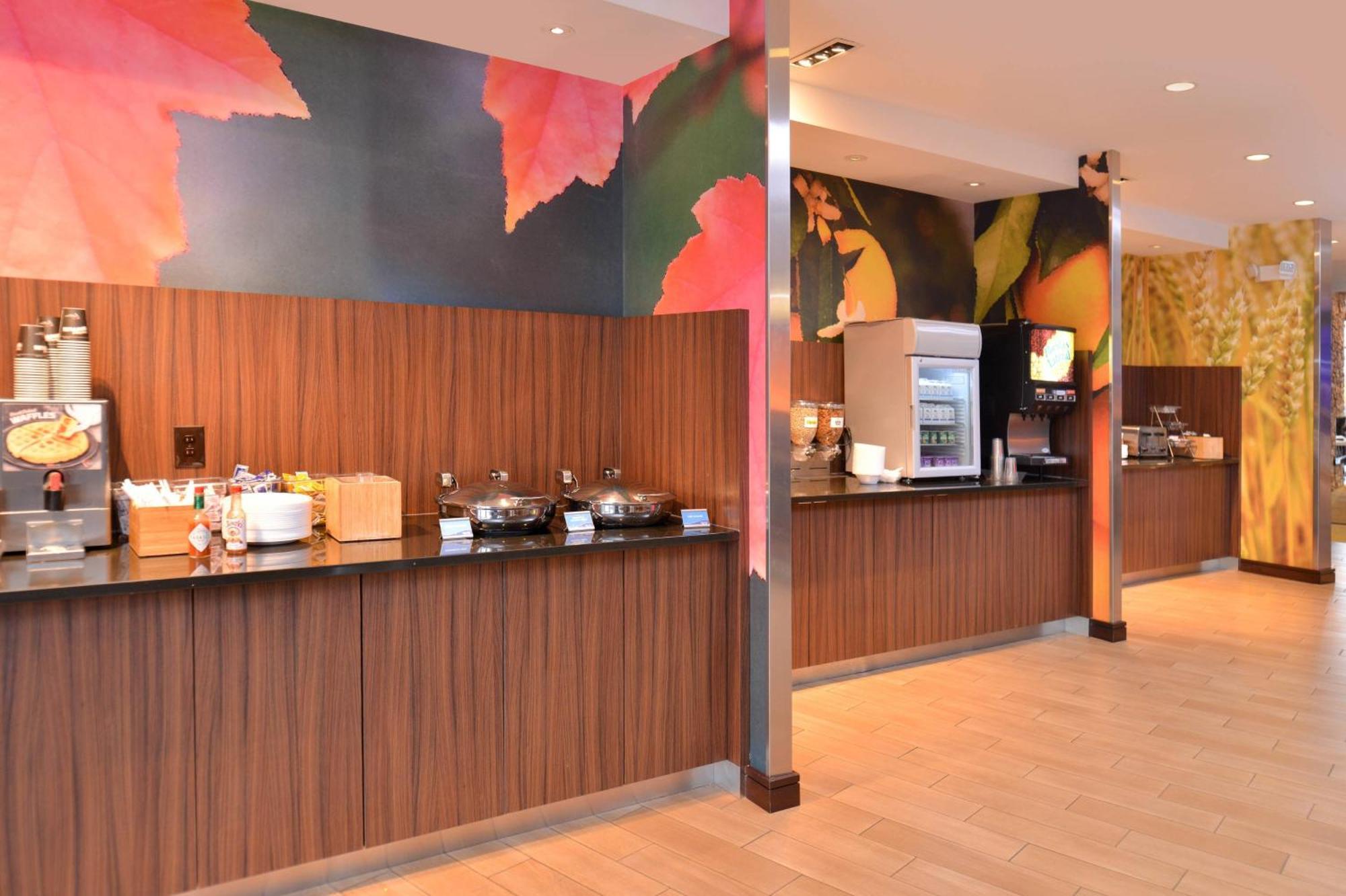 Fairfield Inn And Suites By Marriott Калхун Екстериор снимка