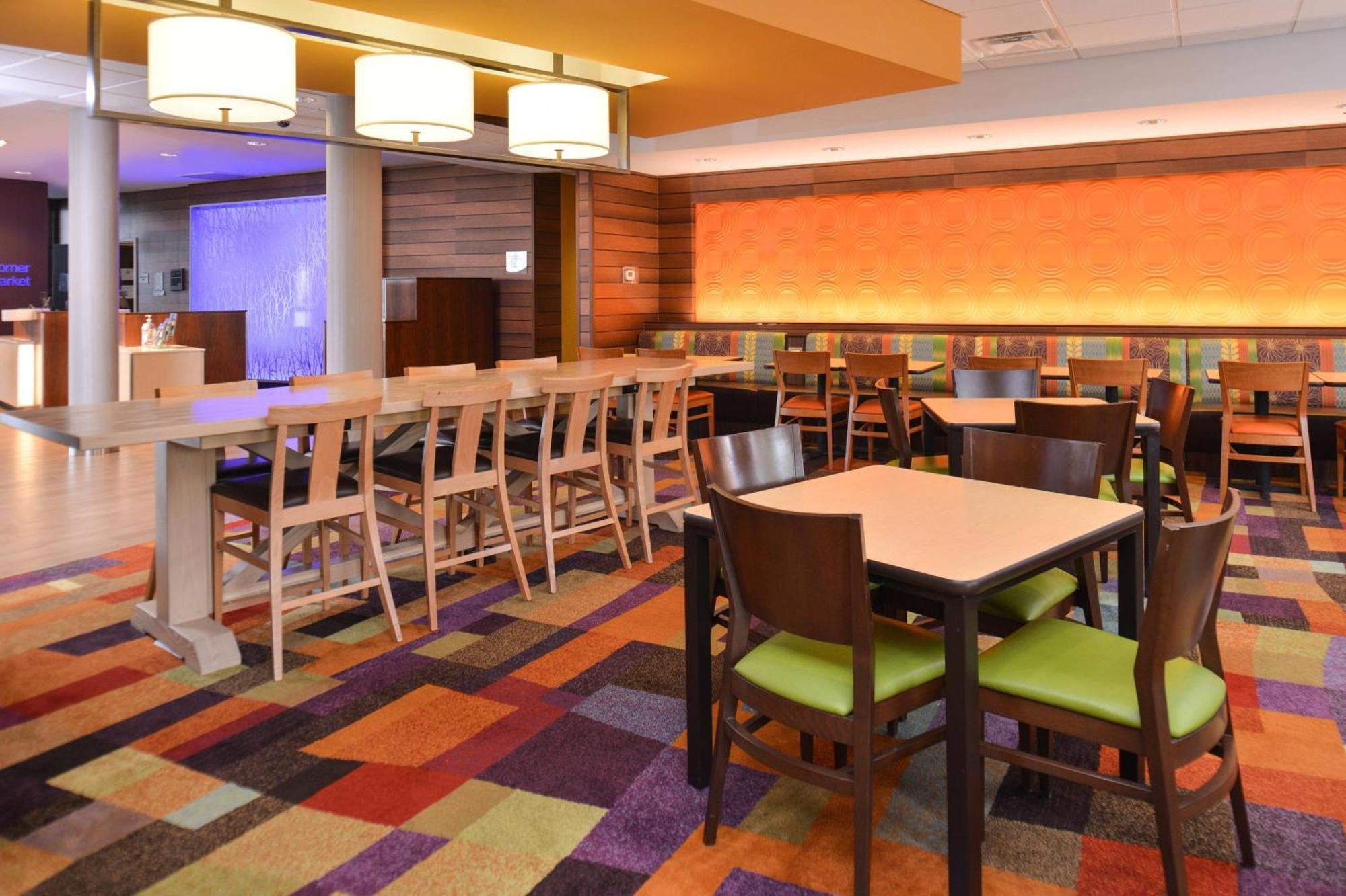 Fairfield Inn And Suites By Marriott Калхун Екстериор снимка